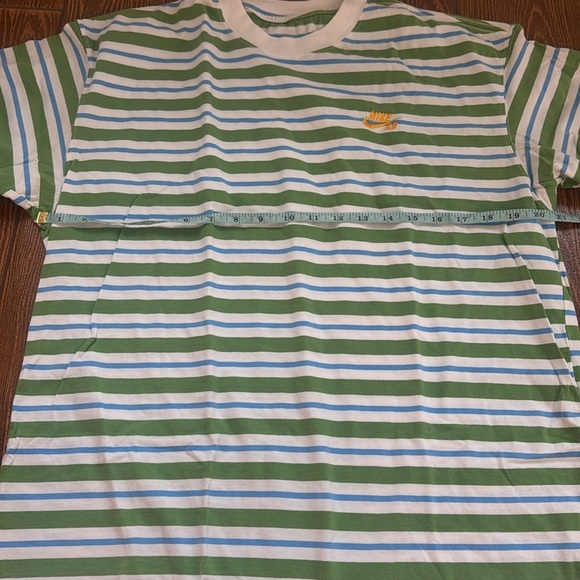 Nike SB Striped Skate T-Shirt (Sail/University Blue/Chlorophyll) - Picture 4 of 5